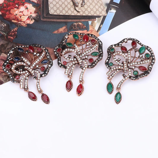 Crystal Flower Brooch Antique Gold Vintage Jewelry Fashion Resin Party Brooch Apparel Accessories Jewelry