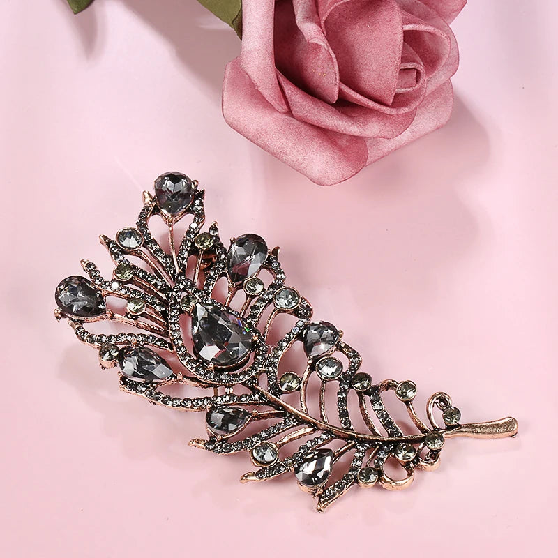 Vintage Gray Crystal Flower Turkish Brooch Pin for Women Gold Plating Arabesque Rhinestone Brooch Lapel Scarf Broches