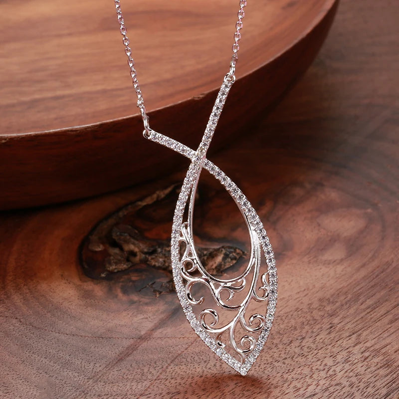 New Tibetan Silver Necklace for Women Micro Wax Inlay Natural Zircon Hollow Flower Pendant Necklace Ethnic Wedding Jewelry