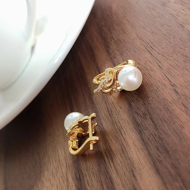 Trendy 18K Gold Pearl Stud Earrings for Women Party Accessories Natural Zircon Earrings Wedding Jewelry Crystal Gifts