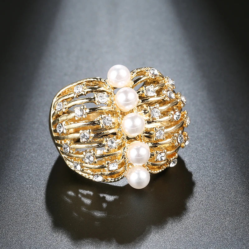 Big  Pearl Butterfly Ring for Women Fashion Gold Color Cocktail Geometric Finger Ring Party Jewelry Bijoux Femme Anel