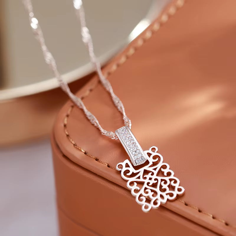 Square Rose Gold Pendant Necklace for Women with Vintage Natural Zircon Glossy Metal Necklace Trend Daily Jewelry